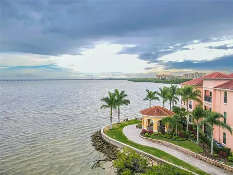 2738 Via Tivoli Clearwater FL 33764