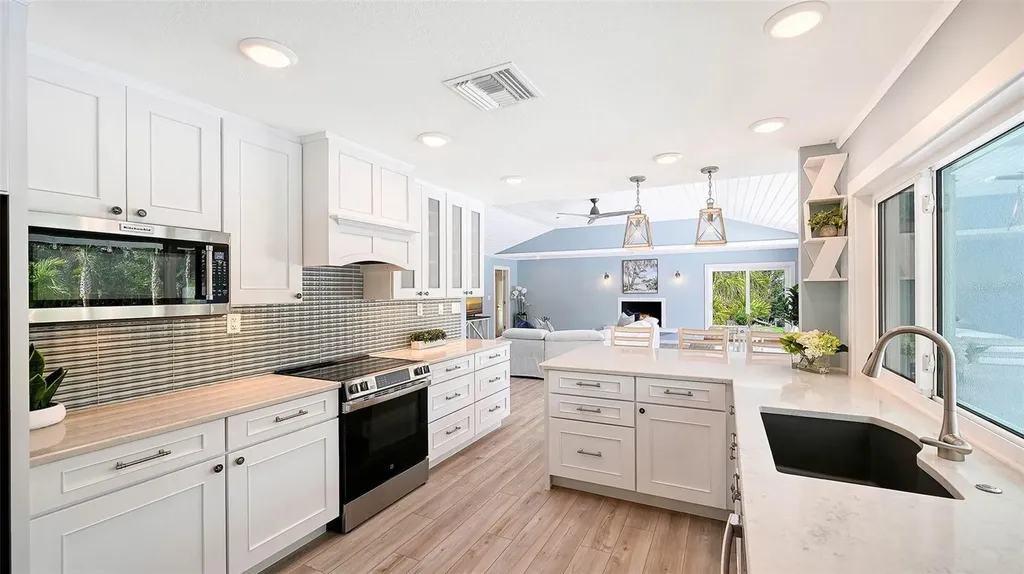 7221 Plovers Way Sarasota FL 34242