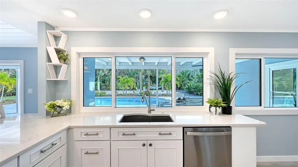 7221 Plovers Way Sarasota FL 34242