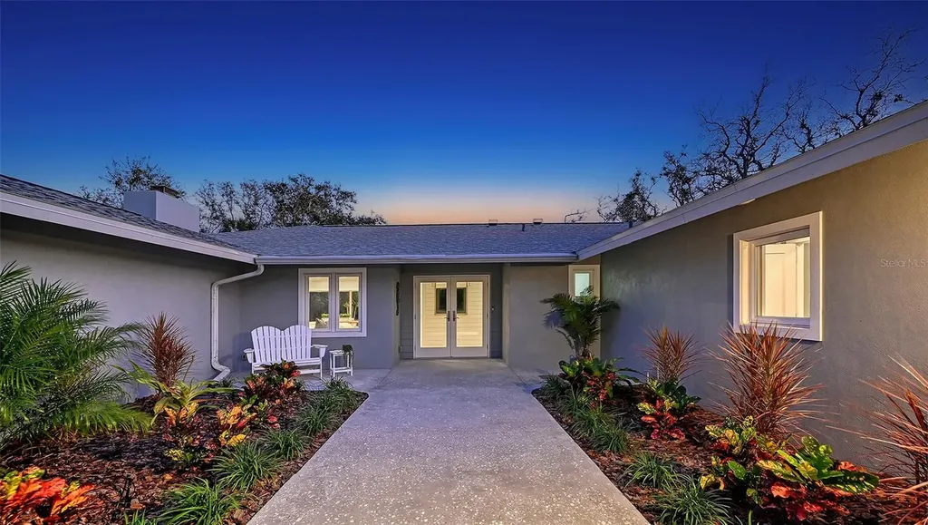 7221 Plovers Way Sarasota FL 34242