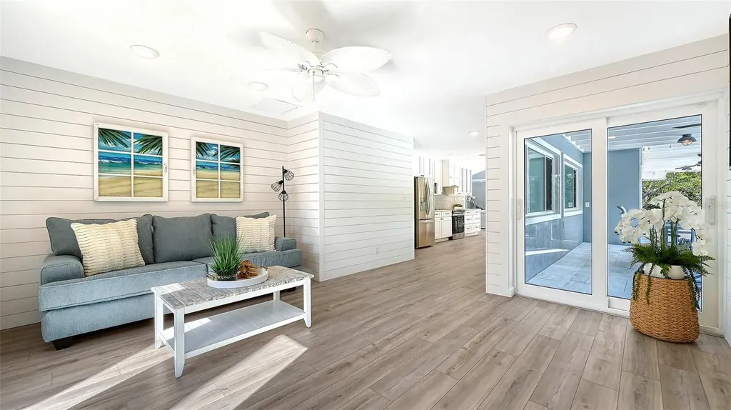 7221 Plovers Way Sarasota FL 34242