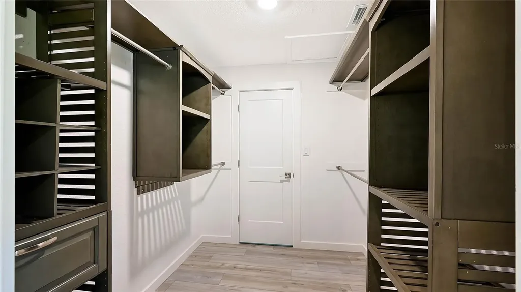 7221 Plovers Way Sarasota FL 34242