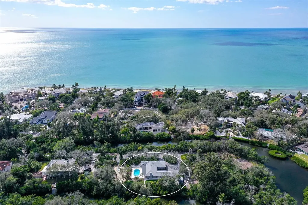 7221 Plovers Way Sarasota FL 34242