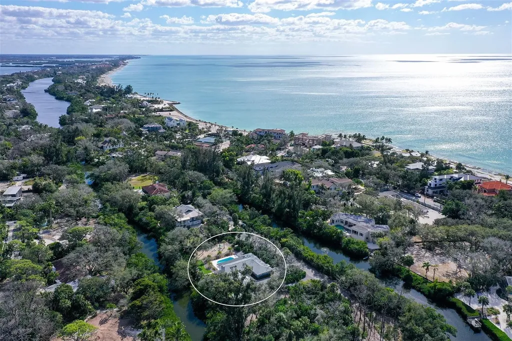 7221 Plovers Way Sarasota FL 34242