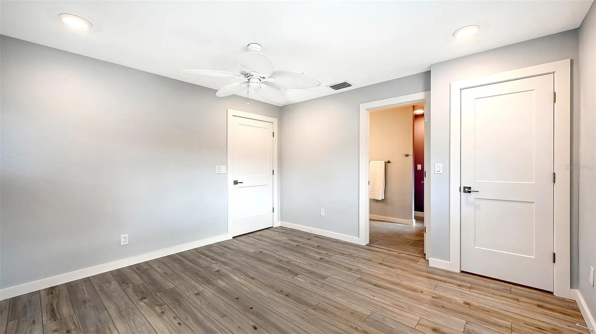 7221 Plovers Way Sarasota FL 34242
