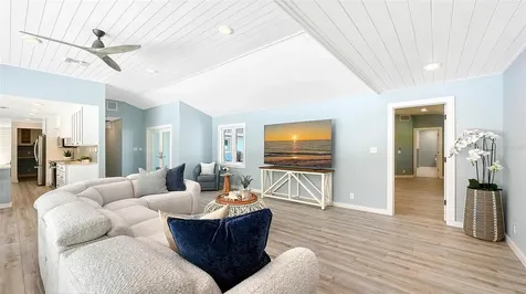 7221 Plovers Way Sarasota FL 34242