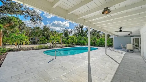 7221 Plovers Way Sarasota FL 34242