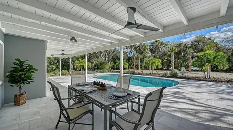 7221 Plovers Way Sarasota FL 34242