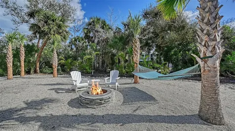 7221 Plovers Way Sarasota FL 34242