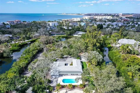 7221 Plovers Way Sarasota FL 34242