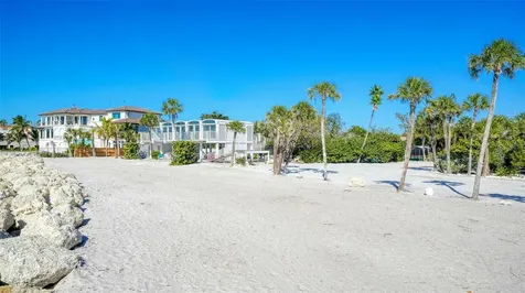 7221 Plovers Way Sarasota FL 34242