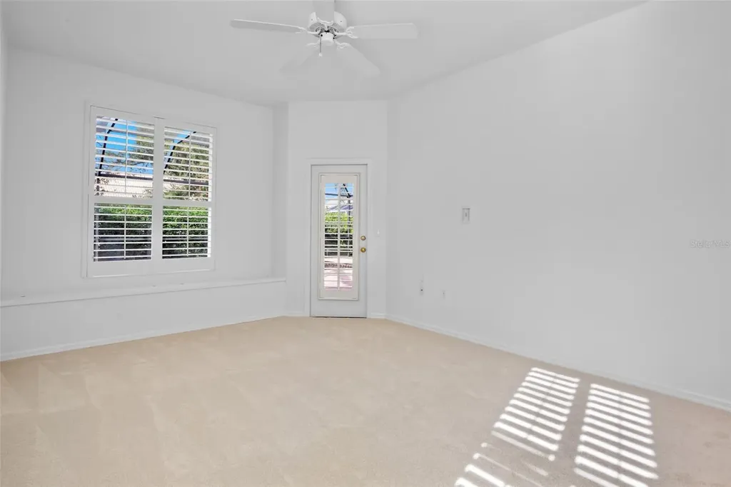 5278 Far Oak Circle Sarasota FL 34238
