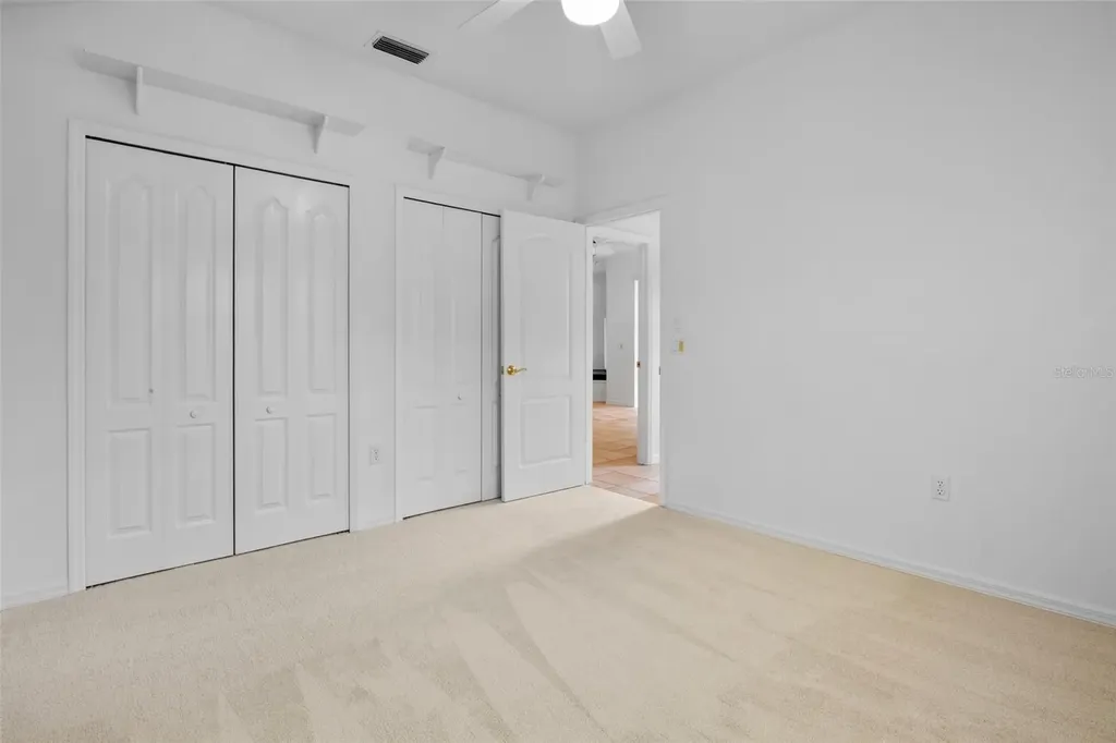 5278 Far Oak Circle Sarasota FL 34238