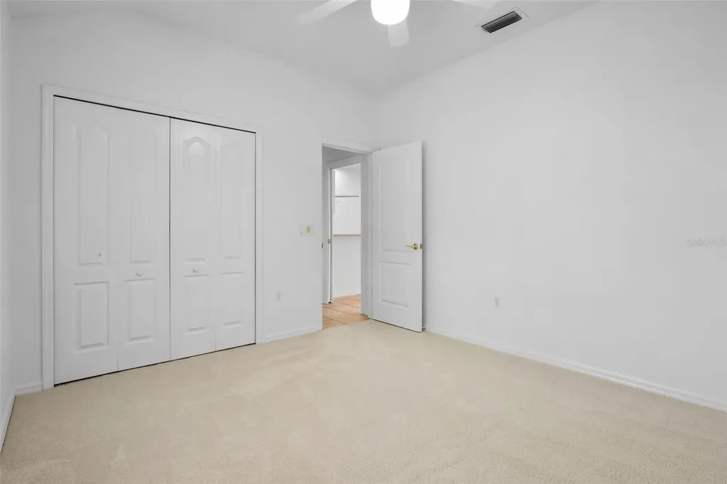 5278 Far Oak Circle Sarasota FL 34238
