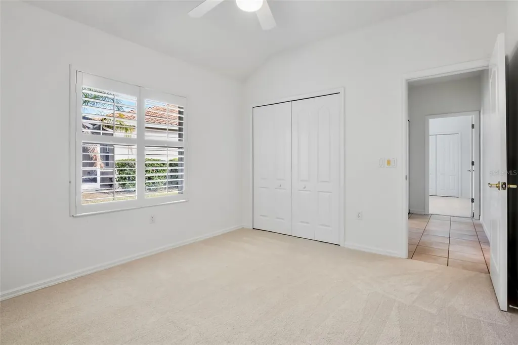 5278 Far Oak Circle Sarasota FL 34238