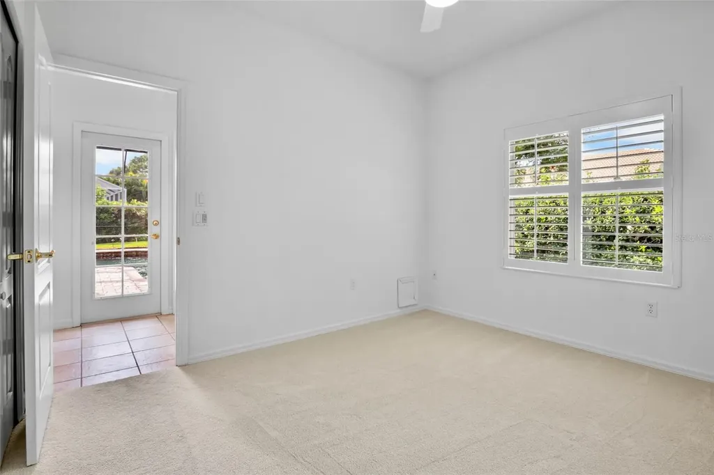 5278 Far Oak Circle Sarasota FL 34238