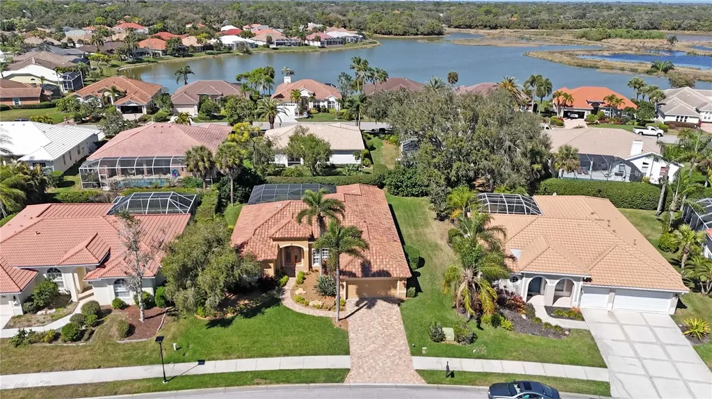 5278 Far Oak Circle Sarasota FL 34238