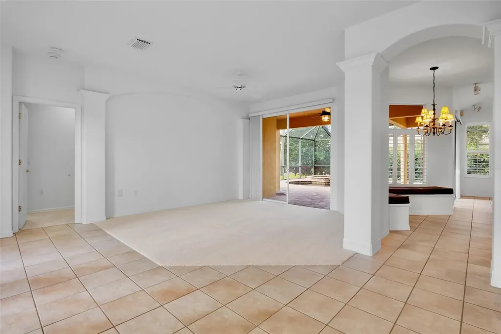 5278 Far Oak Circle Sarasota FL 34238