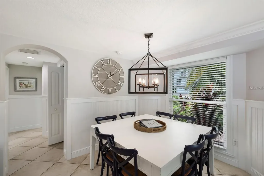 6201 Holmes Boulevard Holmes Beach FL 34217