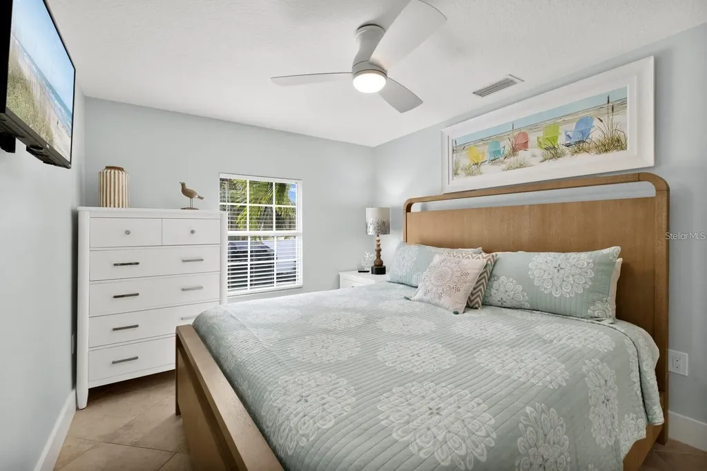 6201 Holmes Boulevard Holmes Beach FL 34217