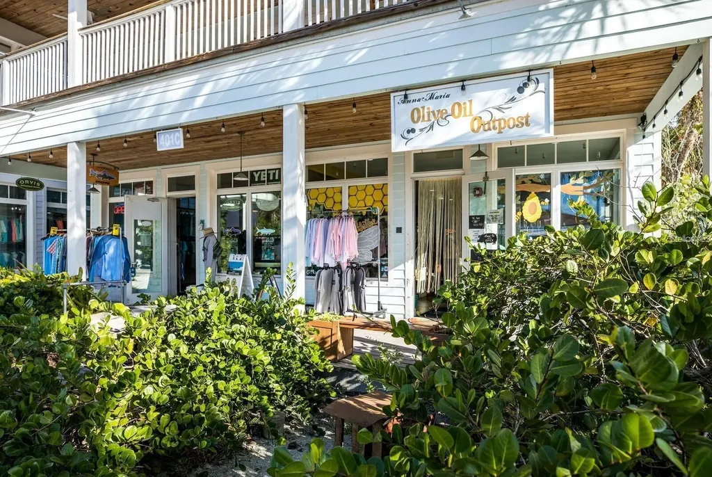 6201 Holmes Boulevard Holmes Beach FL 34217