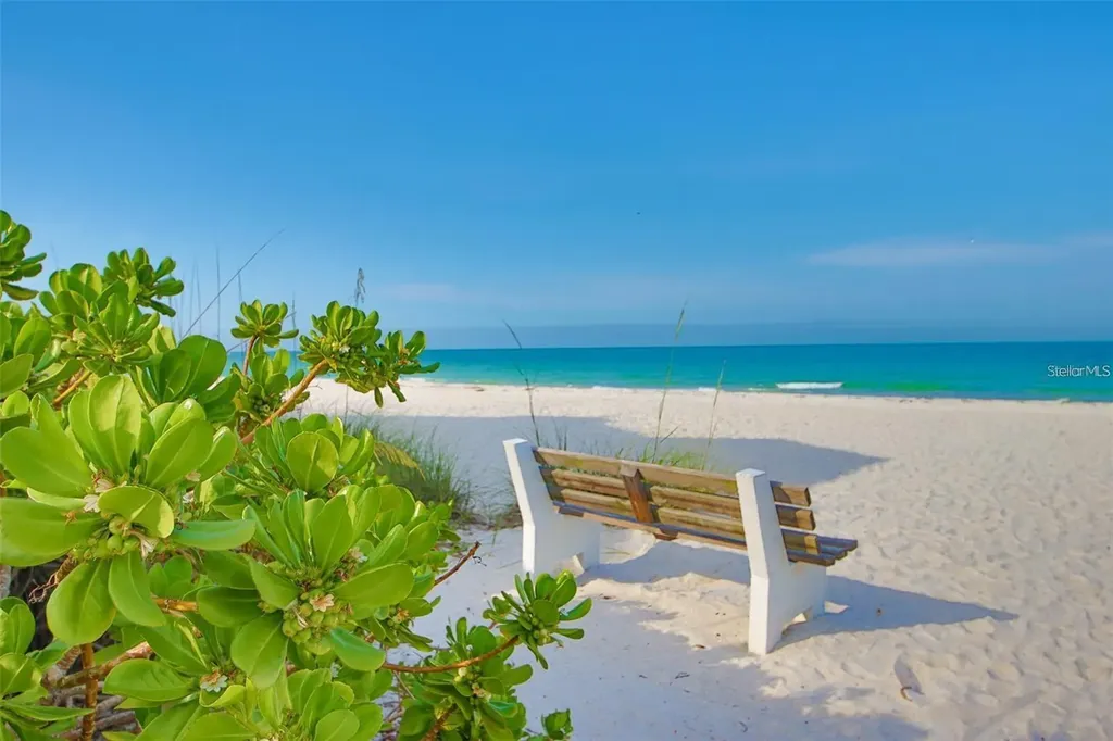6201 Holmes Boulevard Holmes Beach FL 34217