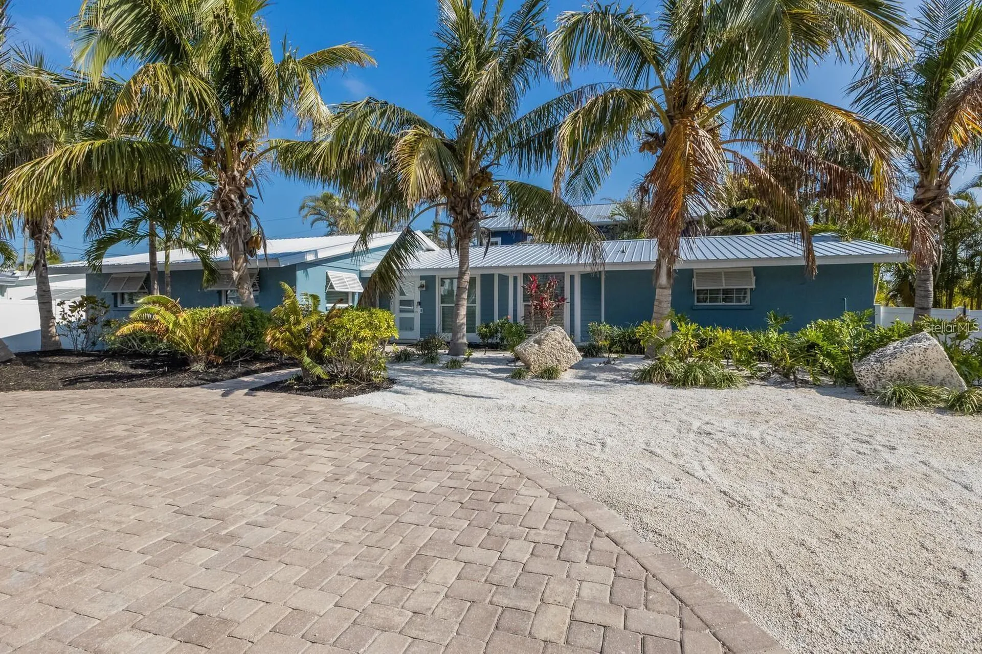 6201 Holmes Boulevard Holmes Beach FL 34217