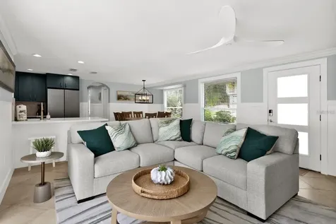 6201 Holmes Boulevard Holmes Beach FL 34217