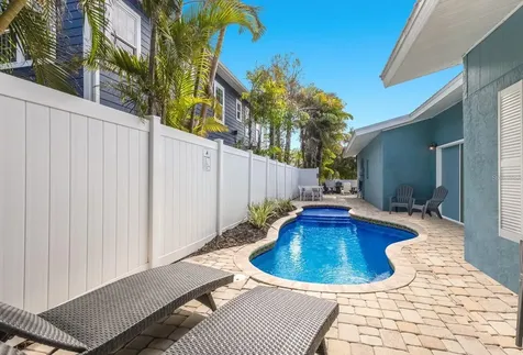 6201 Holmes Boulevard Holmes Beach FL 34217