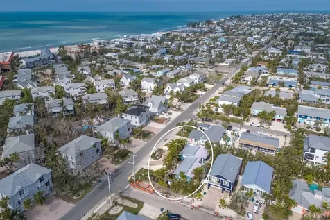 6201 Holmes Boulevard Holmes Beach FL 34217