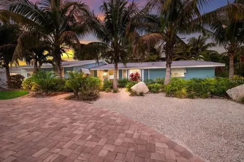 6201 Holmes Boulevard Holmes Beach FL 34217