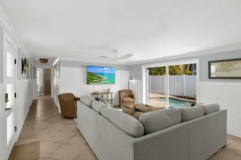 6201 Holmes Boulevard Holmes Beach FL 34217