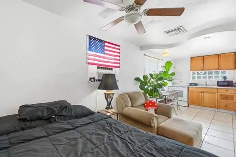 715 Harvey Avenue Daytona Beach FL 32118