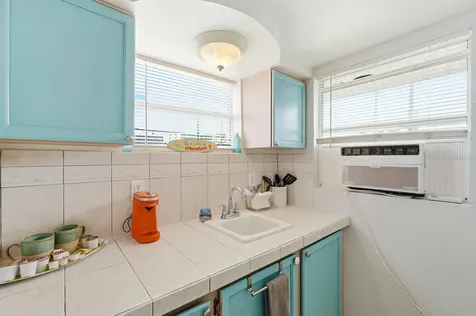 715 Harvey Avenue Daytona Beach FL 32118