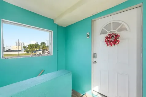 715 Harvey Avenue Daytona Beach FL 32118