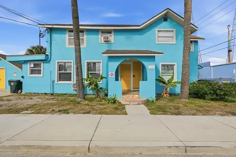 715 Harvey Avenue Daytona Beach FL 32118