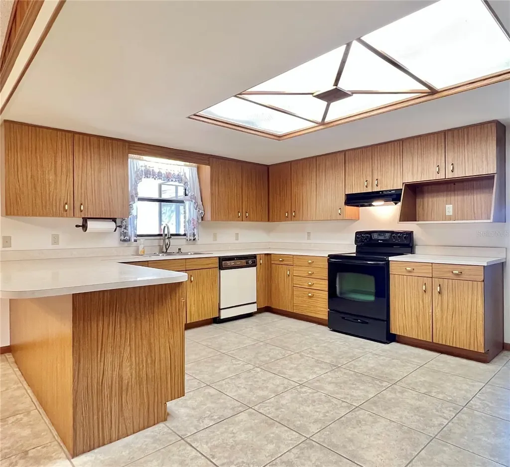 301 S Wells Avenue Avon Park FL 33825