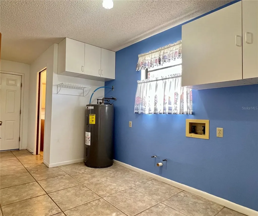 301 S Wells Avenue Avon Park FL 33825