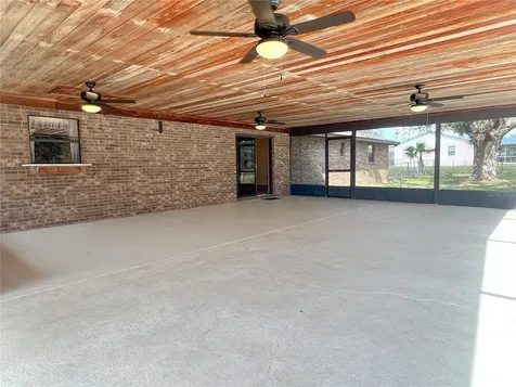 301 S Wells Avenue Avon Park FL 33825
