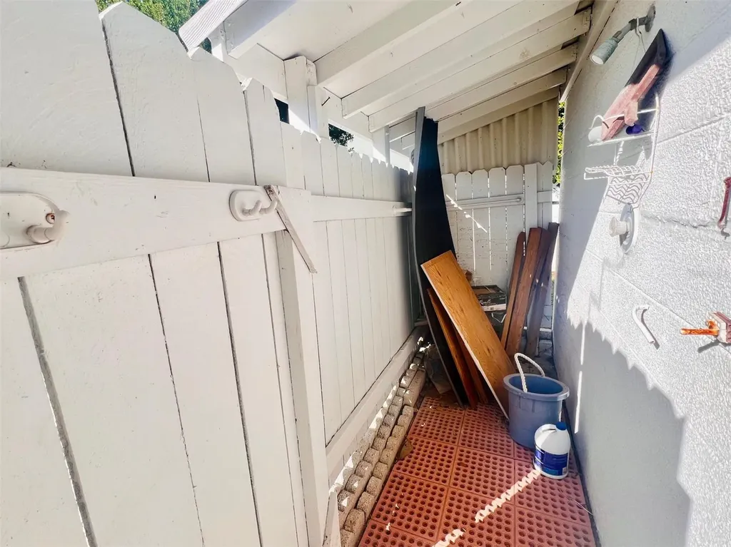 1977 Beach Road Englewood FL 34223