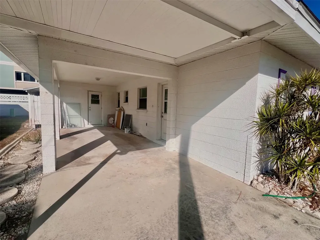 1977 Beach Road Englewood FL 34223