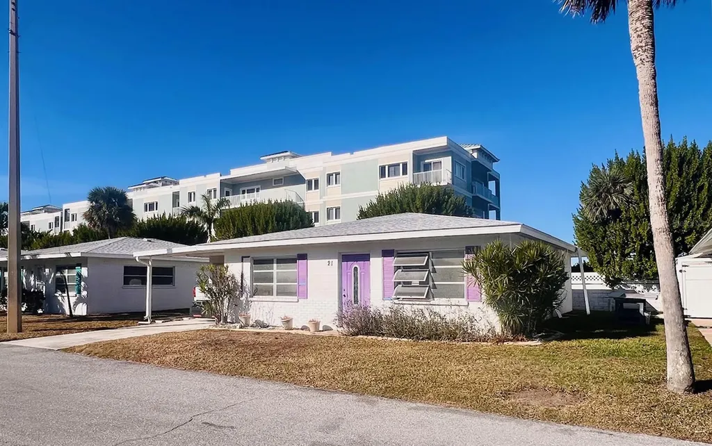 1977 Beach Road Englewood FL 34223