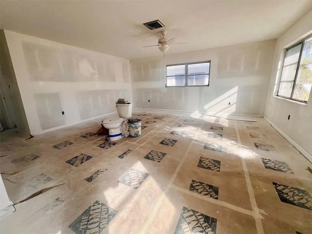 1977 Beach Road Englewood FL 34223