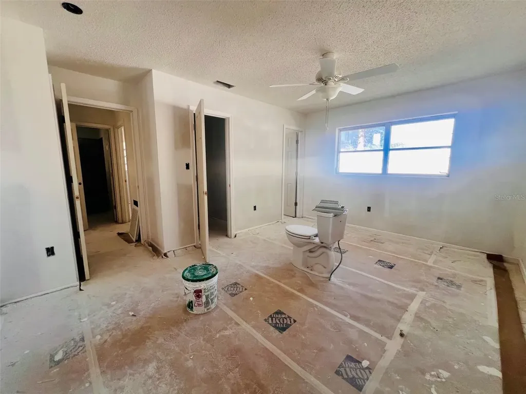 1977 Beach Road Englewood FL 34223