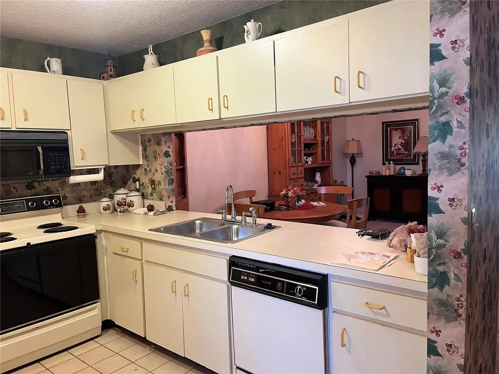 2423 SW 20th Court Ocala FL 34471