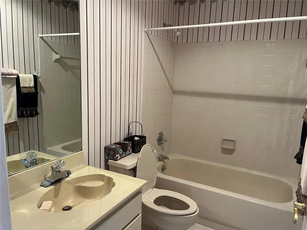 2423 SW 20th Court Ocala FL 34471