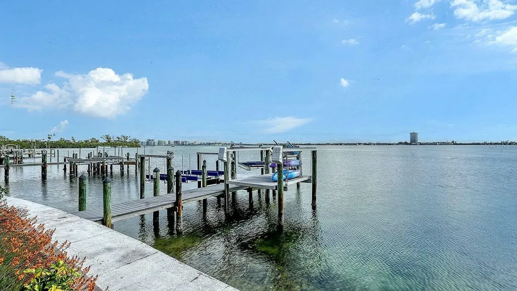 1418 John Ringling Parkway Sarasota FL 34236