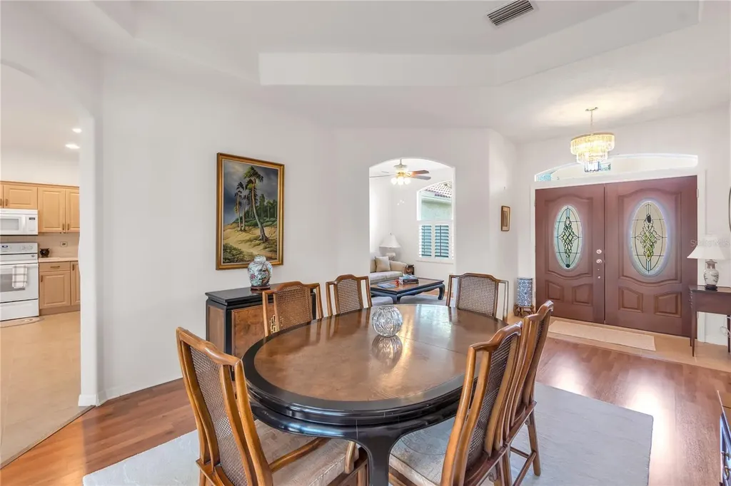 5723 Eastwind Drive Sarasota FL 34233