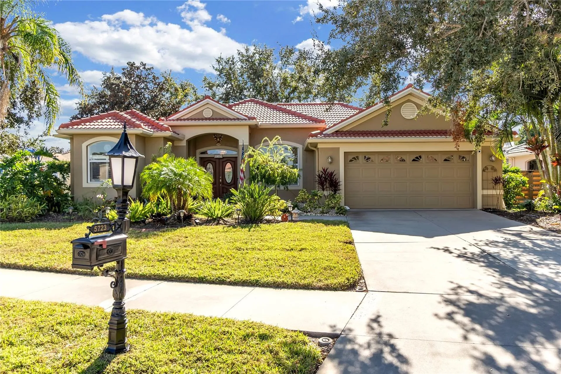5723 Eastwind Drive Sarasota FL 34233