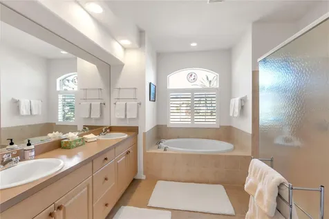 5723 Eastwind Drive Sarasota FL 34233